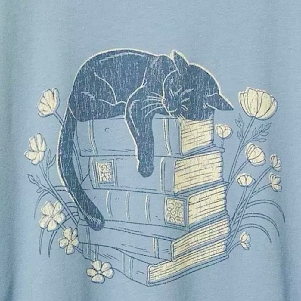 TORRID Tee Cat‎ And Books Graphic 100% Cotton Relaxed T-Shirt NWT Size 1X